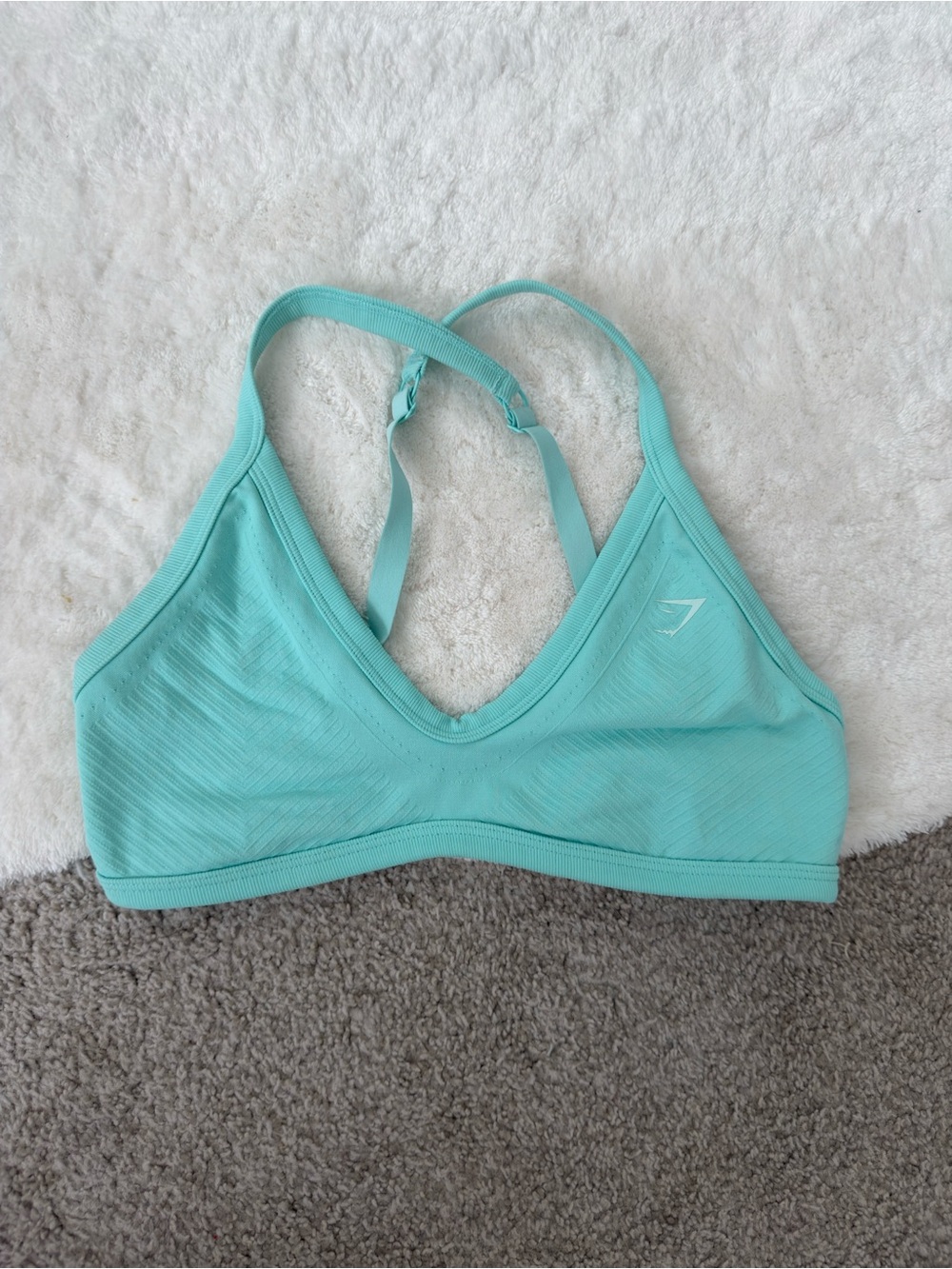 Gymshark Women's Mint Green V-Neck Adjustable-Strap Sports Bra